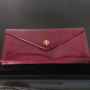 Tory burch clutch